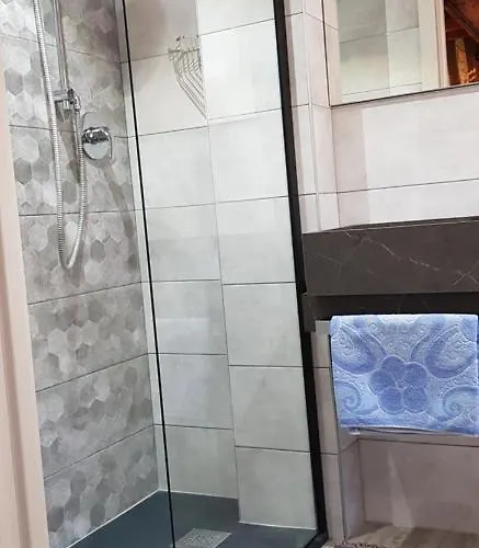 Smartroom Lula Nocleg ze śniadaniem